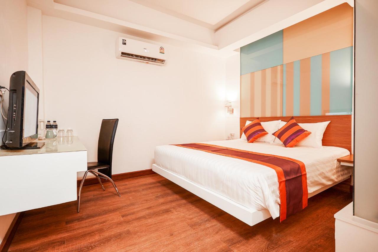 Studio Asoke Μπανγκόκ Εξωτερικό φωτογραφία